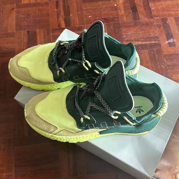 Ivy Park - Picture 3 of 3